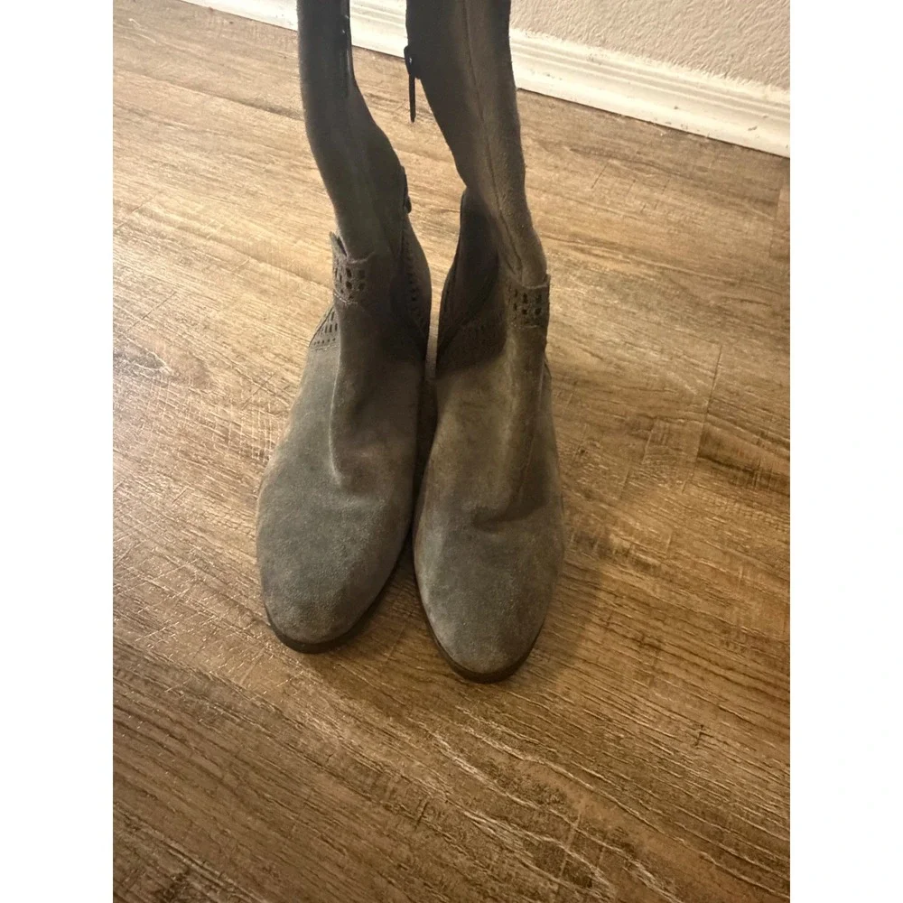 Vince Camuto Karinda Grey Suede Over The Knee Perforated Boots Size 10M